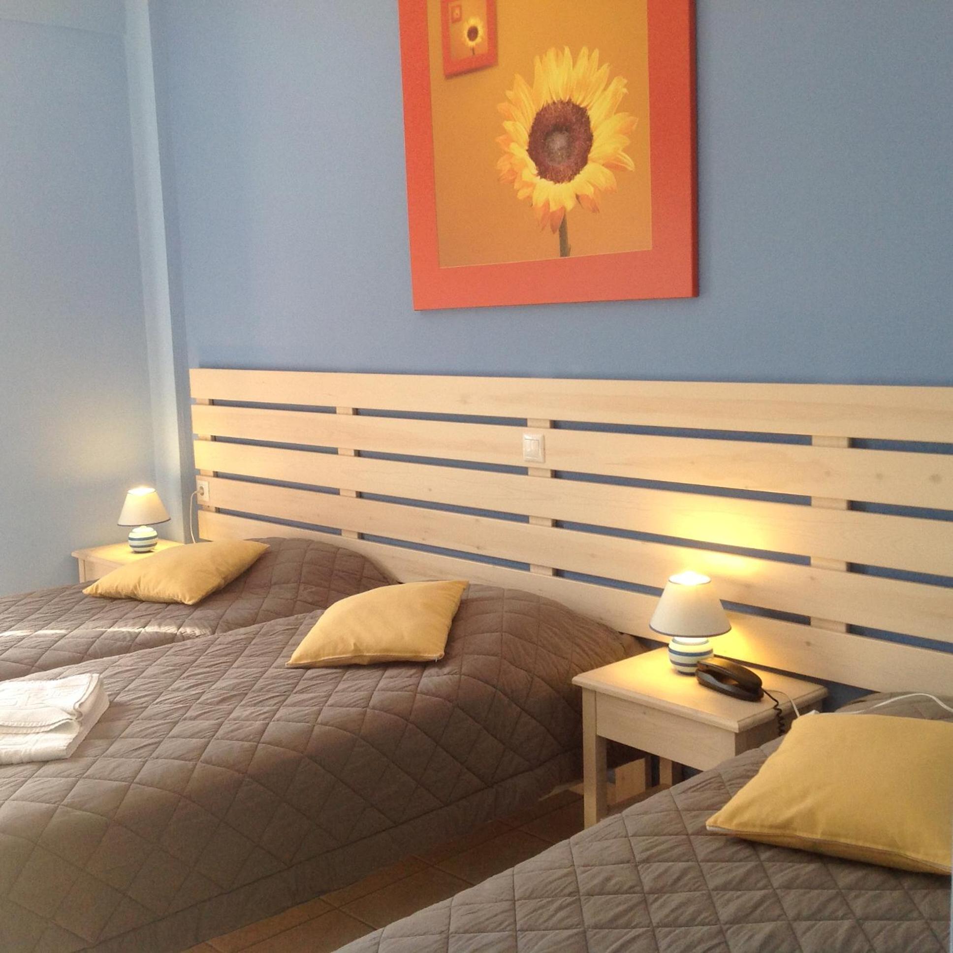 Hotel Nostos Frikes Habitación foto