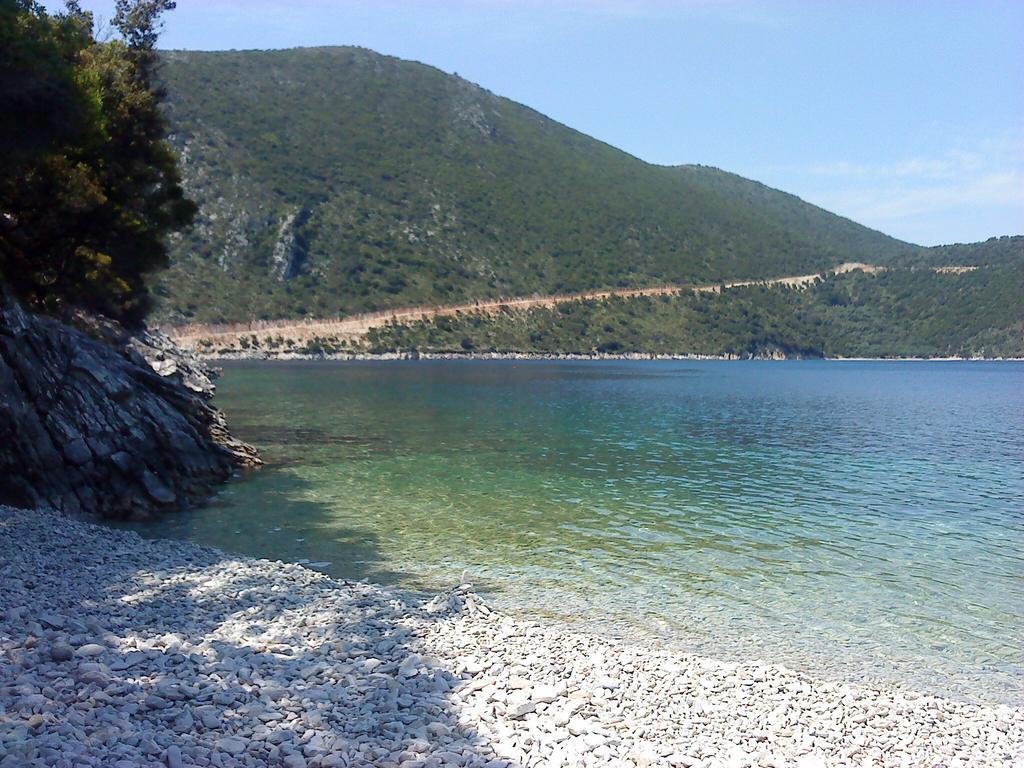 Hotel Nostos Frikes Exterior foto