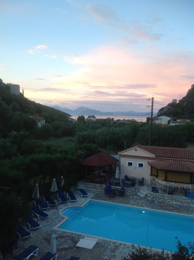 Hotel Nostos Frikes Exterior foto